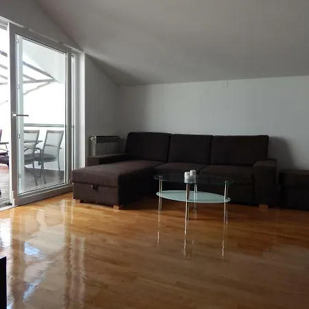 Apartment Lasan *