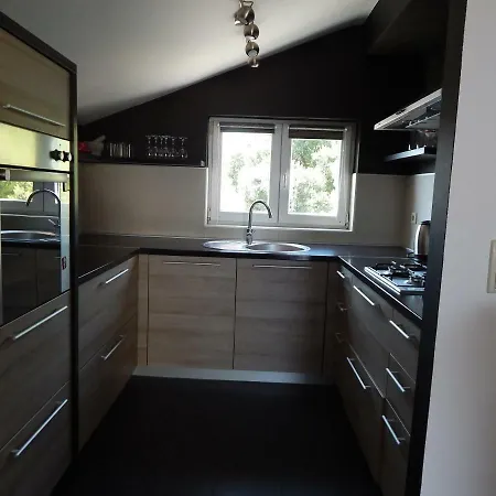 Lasan Apartment *